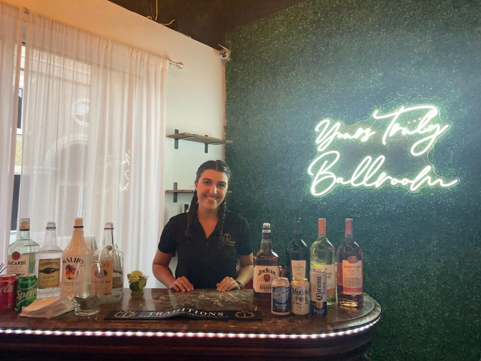 Bartenders For Hire Orlando Traditions Mobile Bartending